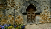 PICTURES/Mission Espada - San Antonio/t_Ornate Mission Doorway1.JPG